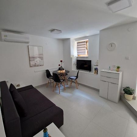 Zad Senj Apartman Exterior foto